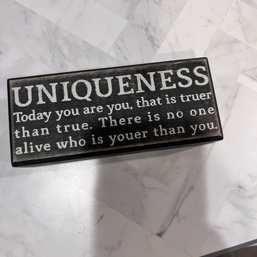 Mini decor sign